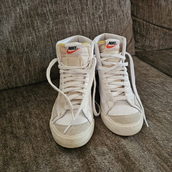 Nike White Sneakers - Picture 3 of 6